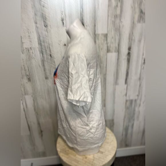 Stranger things Tshirt - Picture 2 of 5